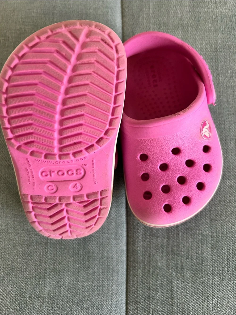 CROCS Kids Pink shoes in Size C4